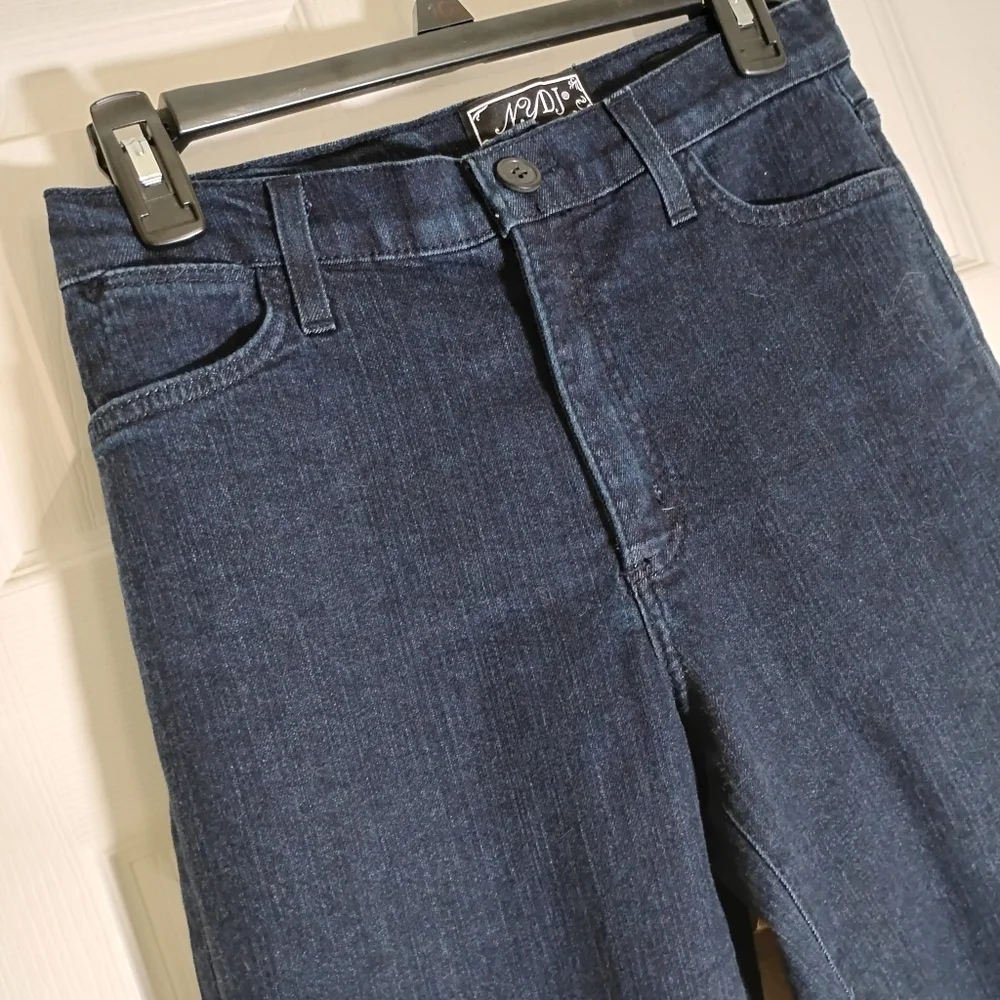 Denim Capris NYDJ Dark Wash Size 6 USA - Picture 3 of 12